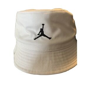 New With Tag! Jordan‎ boys bucket hat white Color  size 8/20 Kids Hat